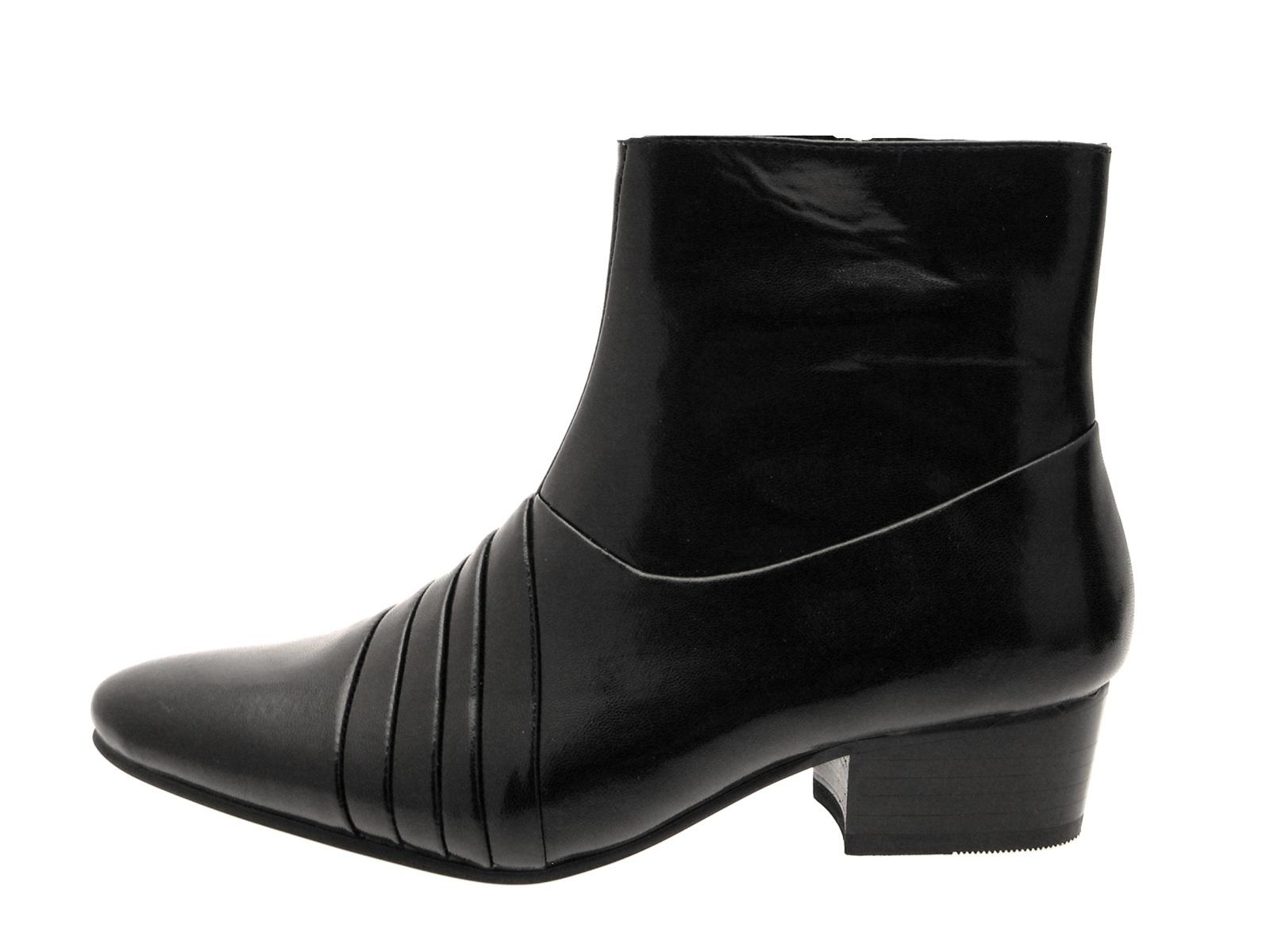 flat heel mens boots
